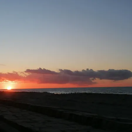 Bed & Breakfast Sea-me 4*